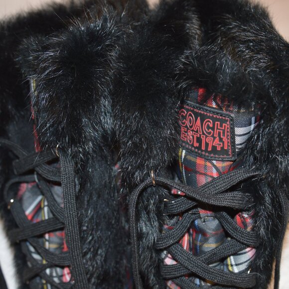 Vintage Coach Jennie Plaid Quilted Logo Pattern Boots with Rabbit Fur Trim - Picture 8 of 12